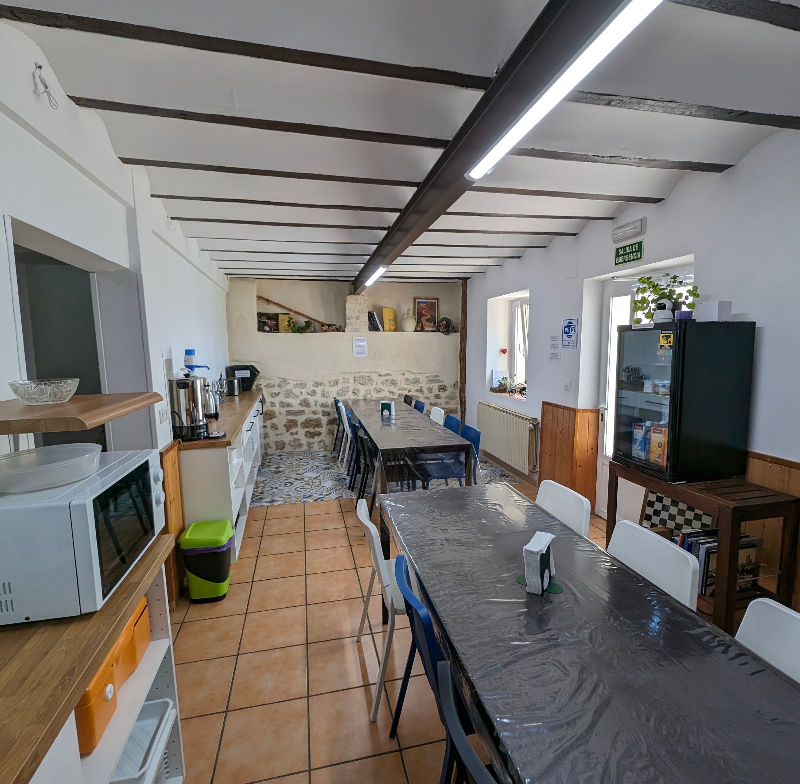 Comedor albergue hornillos del camino